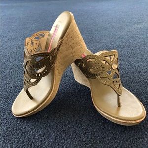 New C Label wedge sandals